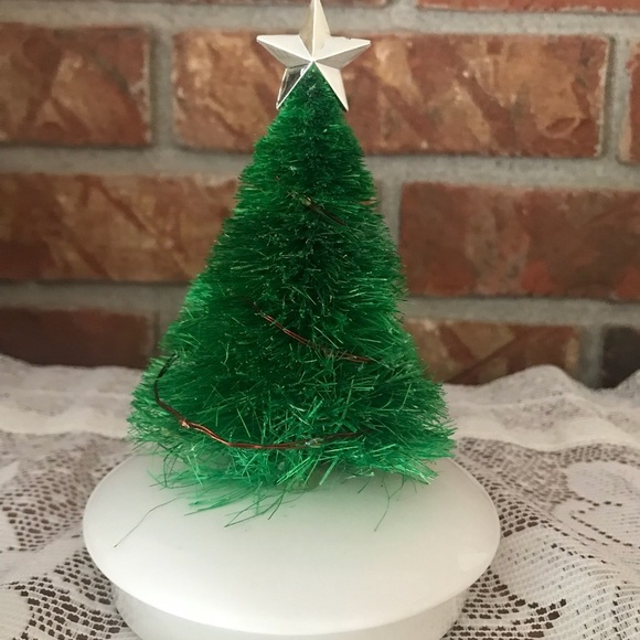 Rare Christmas Tree Light up Home Decor - Picture 2 of 5
